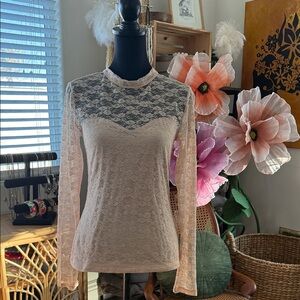 H&M Peach Lace Long Sleeve Keyhole Back Top